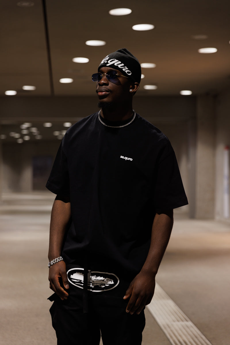 se.quro — Black Tee